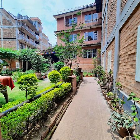 Pradhan House - Home Stay With Garden Bhaktapur Exterior foto