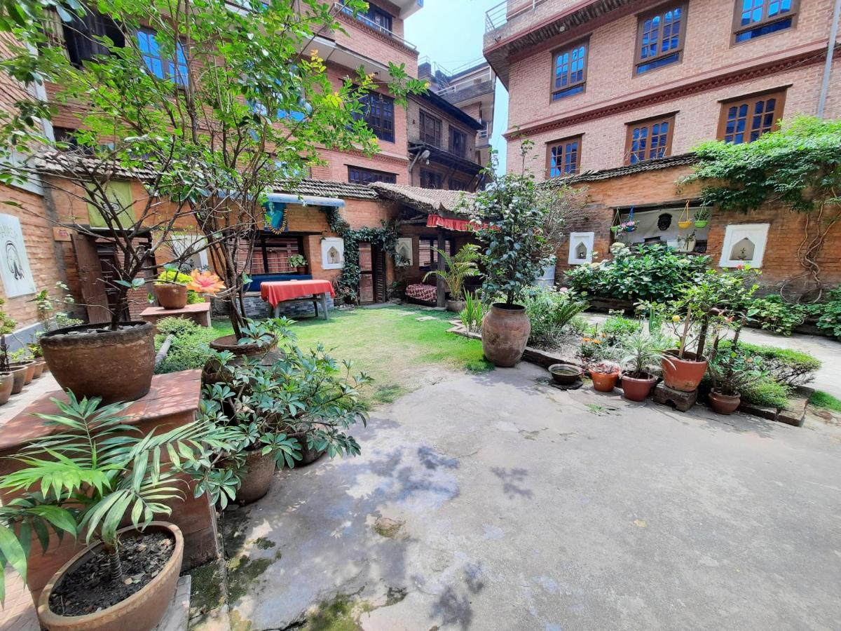 Pradhan House - Home Stay With Garden Bhaktapur Exterior foto