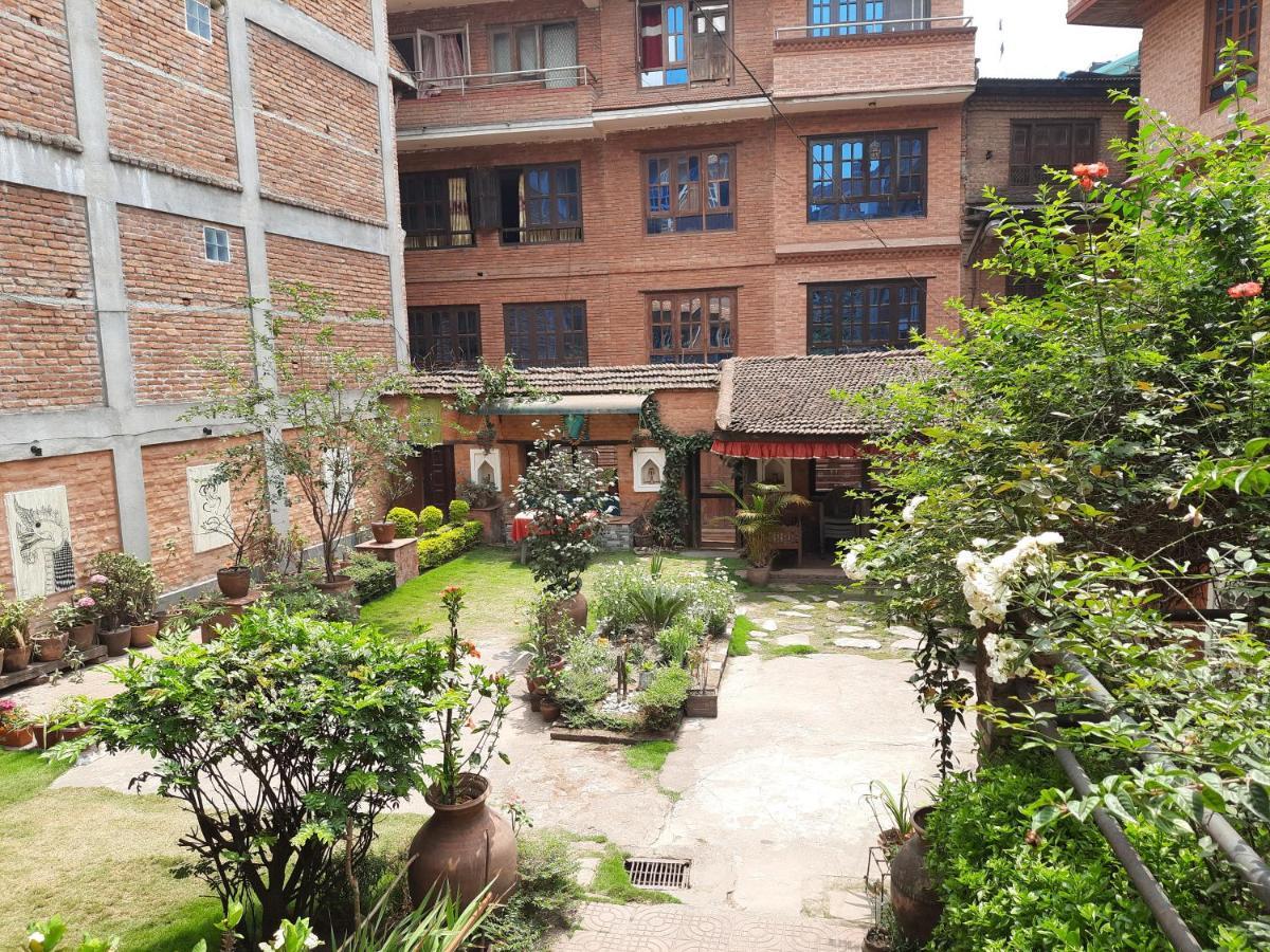 Pradhan House - Home Stay With Garden Bhaktapur Exterior foto