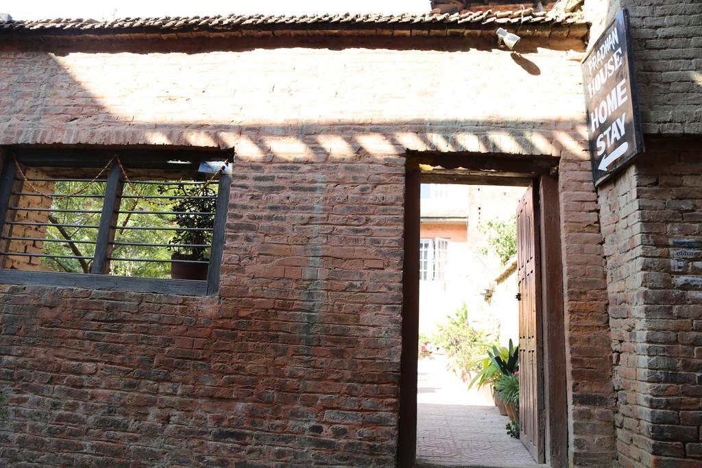 Pradhan House - Home Stay With Garden Bhaktapur Exterior foto
