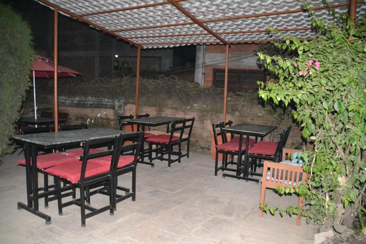 Pradhan House - Home Stay With Garden Bhaktapur Exterior foto